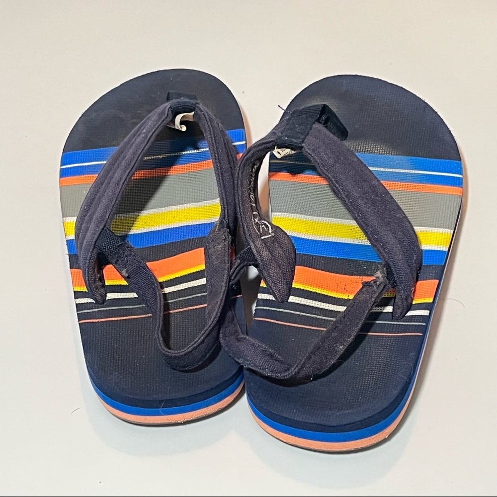Cat and Jack little boys sandals/flip flops. Size 11/12